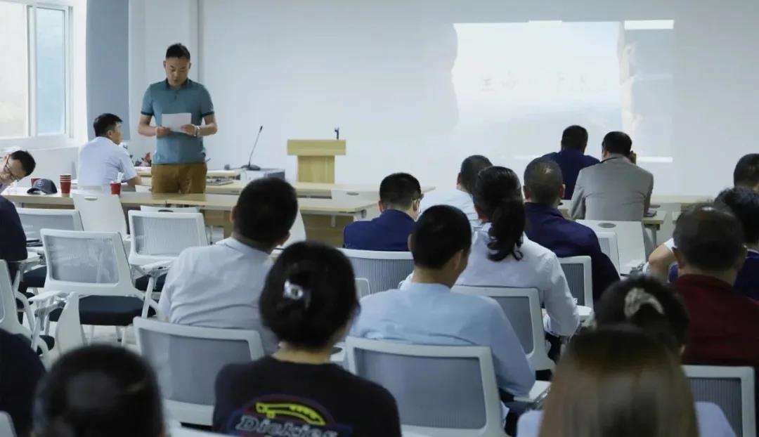 陜直股份、秦漢通航聯(lián)合開展 6.16安全宣傳咨詢?nèi)障盗谢顒? /></div>
						<div   id=